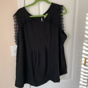 LOFT Plus embroidered shirt size 26